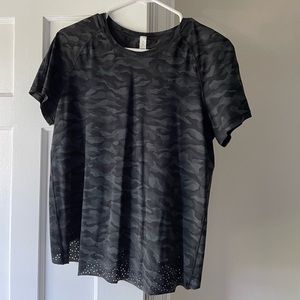 Lululemon running shirt - hardly worn